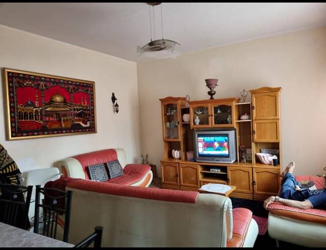 9 BEDROOM APARTMENT FOR SALE IN BEREA